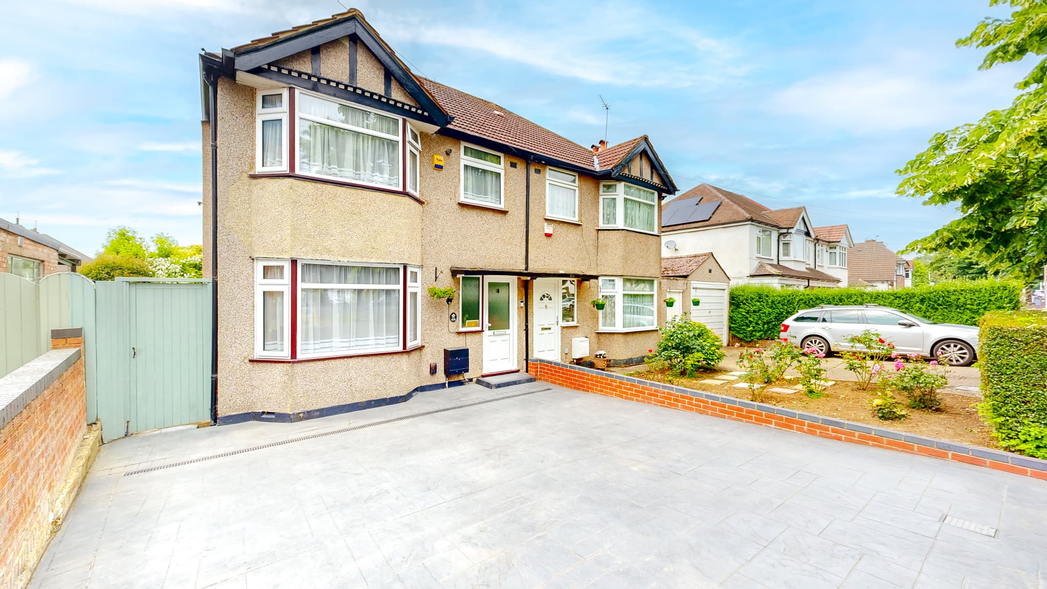 Field End Road, Ruislip, HA4